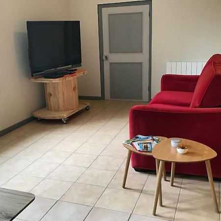 Gite Cosy A La Campagne Le Temps D'Une Pause Neuvy-Bouin Kültér fotó